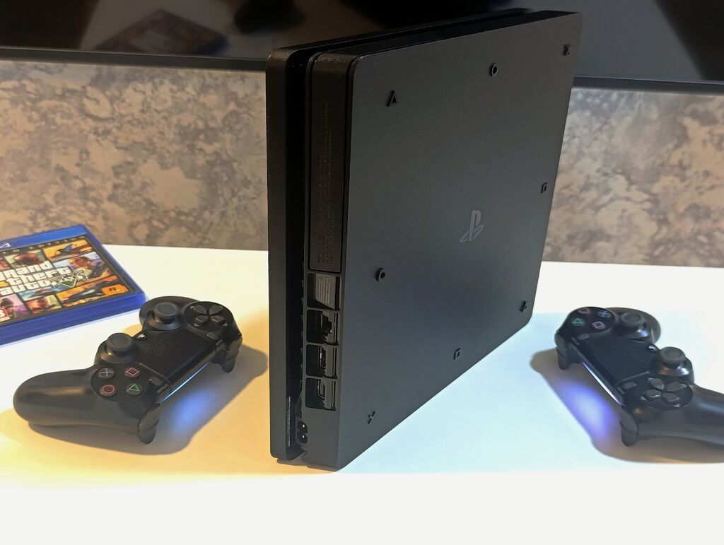 PS4 slim 1TB əla vəziyətdə +2pult +20oyun Cihaz Avropadan qəlib, zavod — Oyun konsolları, Bakı (2)