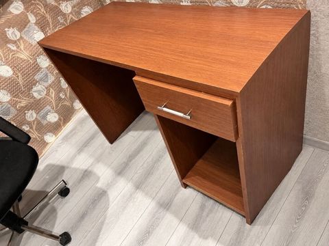 Kompakt yazı/kompüter masası - Material: laminat/taxta teksturalı — Bakı