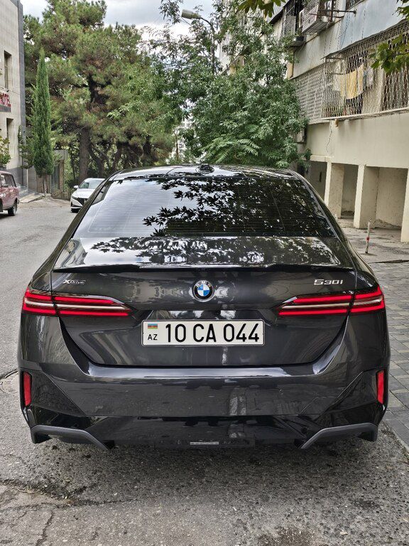 BMW 530, 2.0 L, 2025 il, 12 700 km 10-CA-044 — Avtomobillər, Bakı (3)