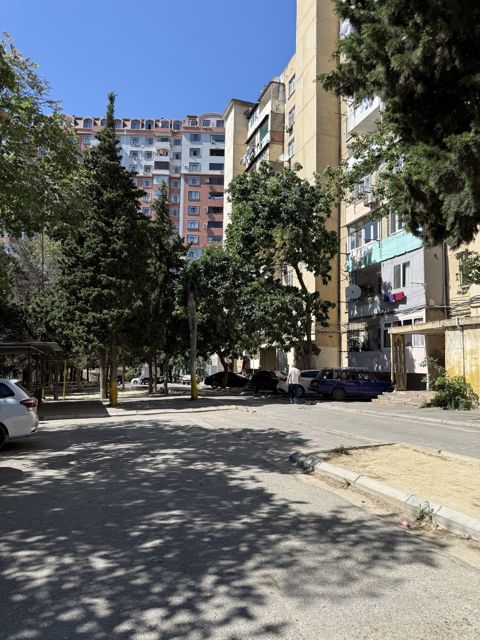 Satılır 3 otaqlı köhnə tikili 85 m² — Bakı