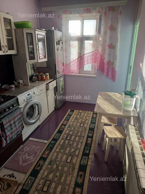 Satılır 3 otaqlı Bina evi menzil (Köhnə tikili), 74 m², 13-cü mikrorayon — Mənzil, Sumqayıt (6)