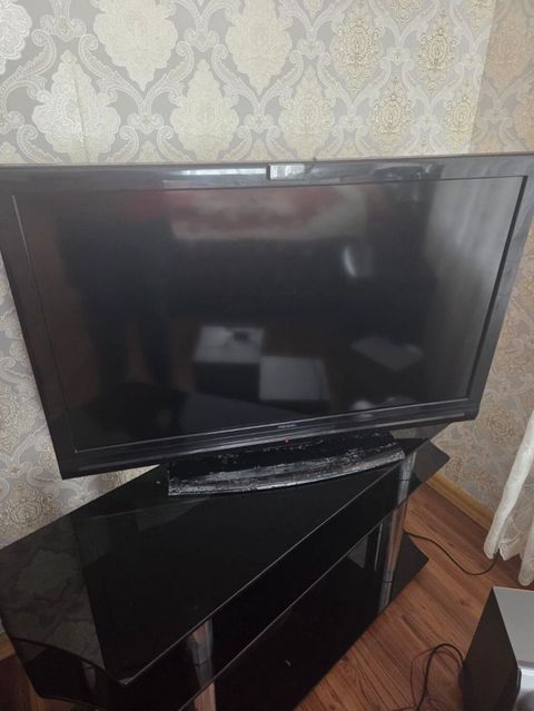 Regal RTV 40" LCD televizor Texniki məlumatlar: - Ekran: 40 düym, LCD — Bakı