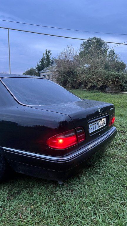 Mercedes E 200, 2.0 L, 1998 il, 380 000 km 77-VO-324 — Avtomobillər, Bakı (4)