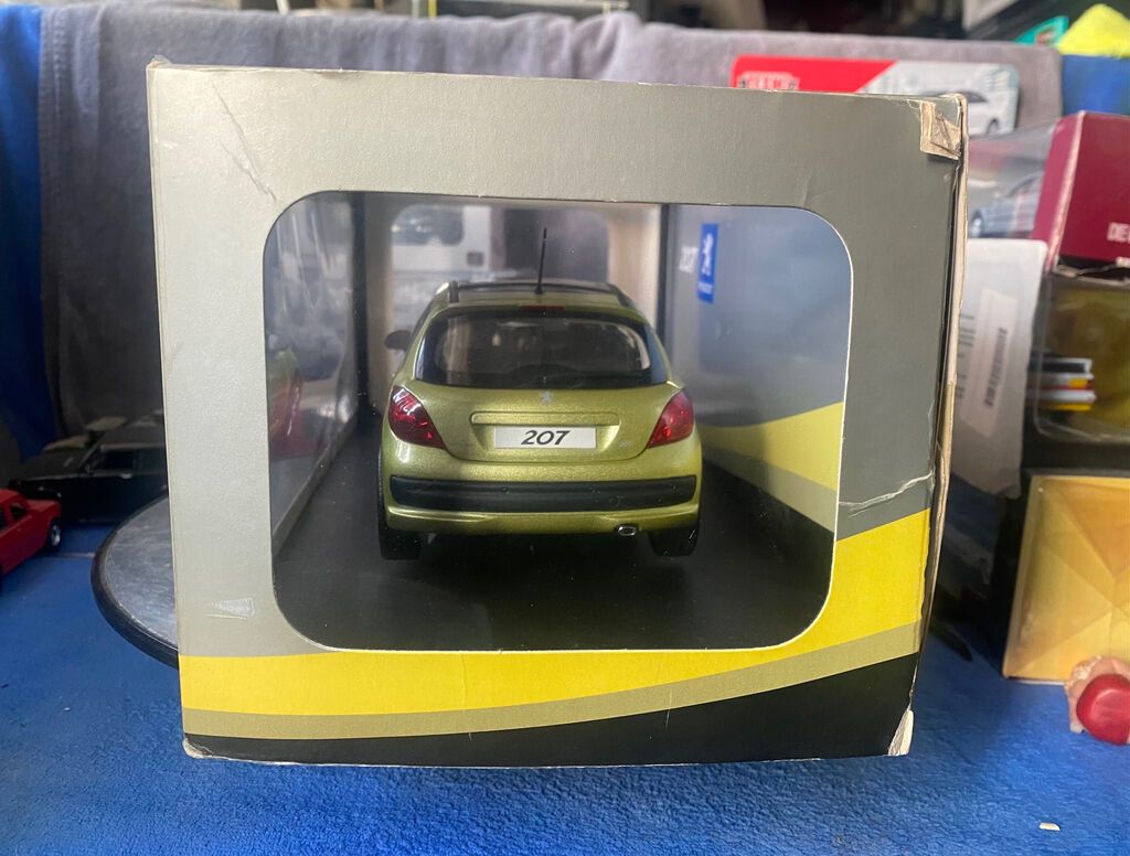 Peugeot, 2006 il, 1:18, Dəmir, Ödənişli çatdırılma — Modellar, Bakı (4)