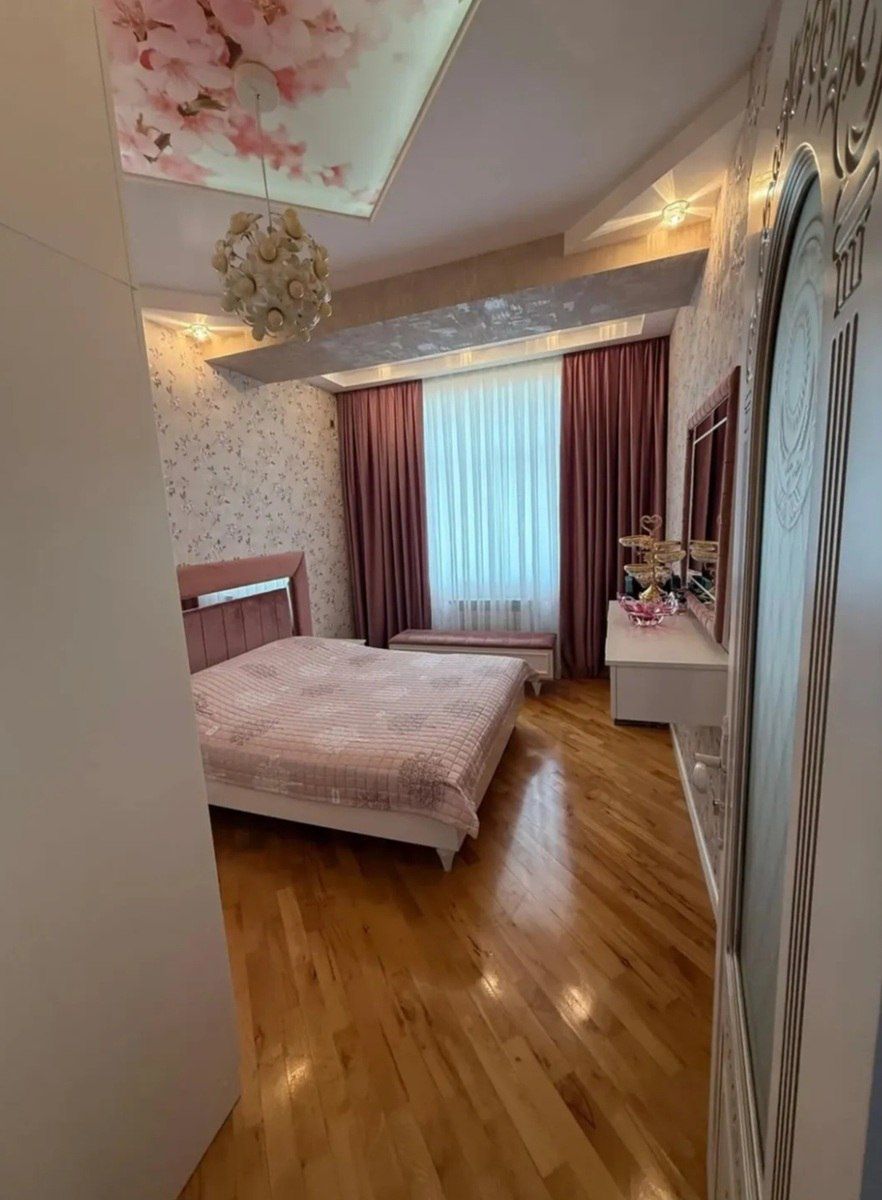 Satılır 2 otaqlı yeni tikili 90 m² — Mənzil, Bakı