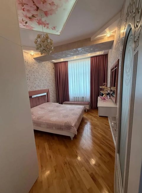 Satılır 2 otaqlı yeni tikili 90 m² — Bakı