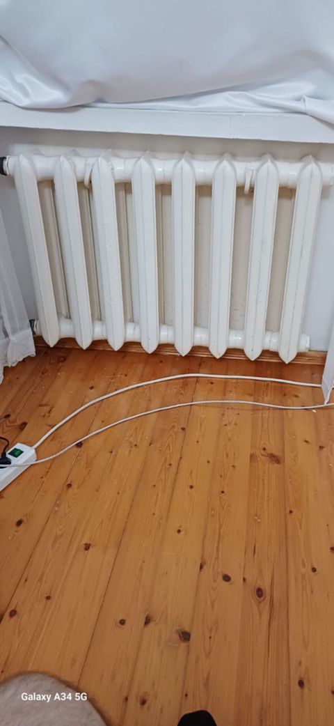 Sovet istehsalı olan çuqun radiatorlar satılır: 4 ədəd 8 seksiyalı və — Bakı