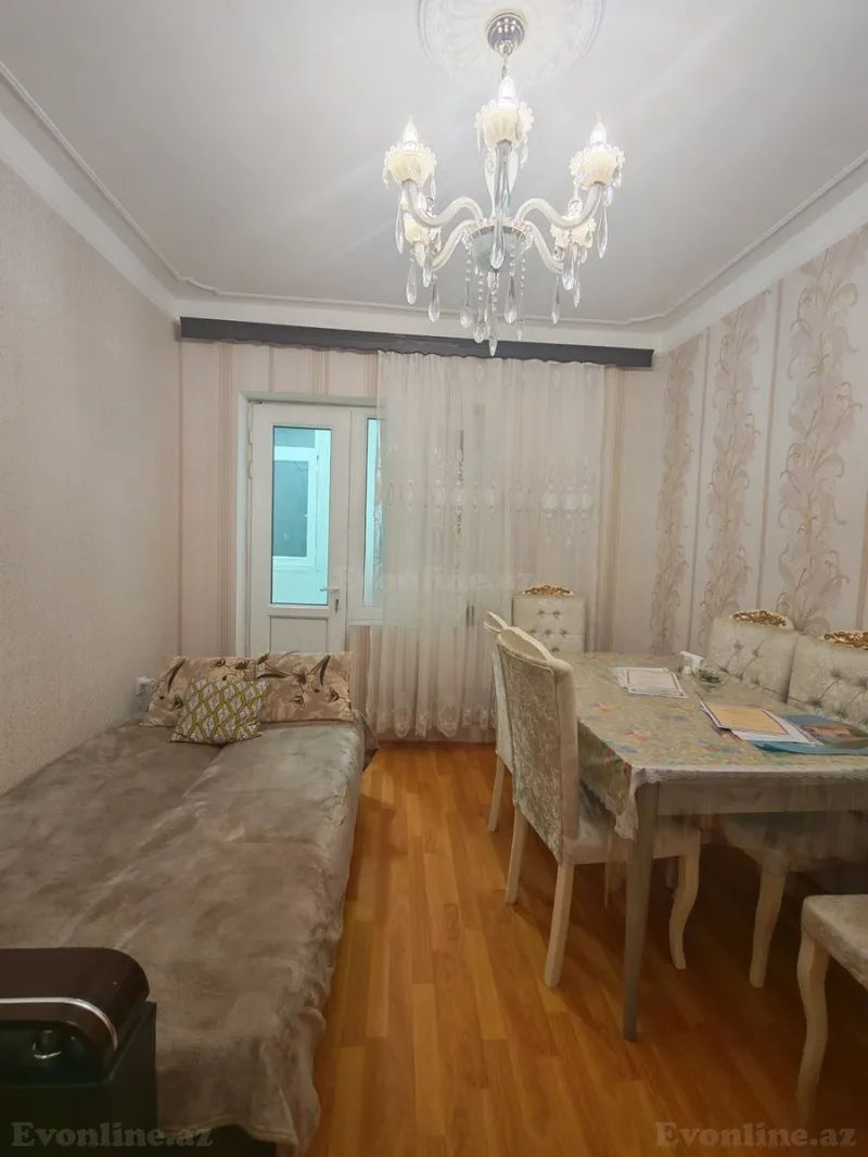 Satılır 2 otaqlı Mənzil Köhnə tikili 45 m² Bakı, Abşeron r — Bakı
