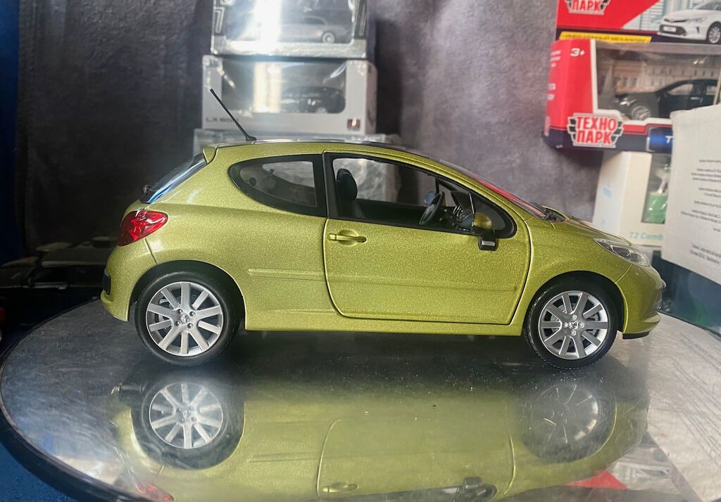 Peugeot, 2006 il, 1:18, Dəmir, Ödənişli çatdırılma — Modellar, Bakı (10)