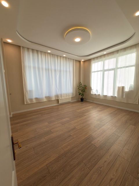 Satılır 2 otaqlı yeni tikili 83 m² — Bakı