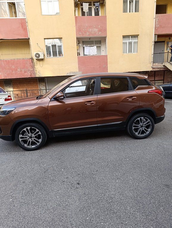Baic X3, 1.5 L, 2023 il, 35 750 km — Avtomobillər, Bakı (9)