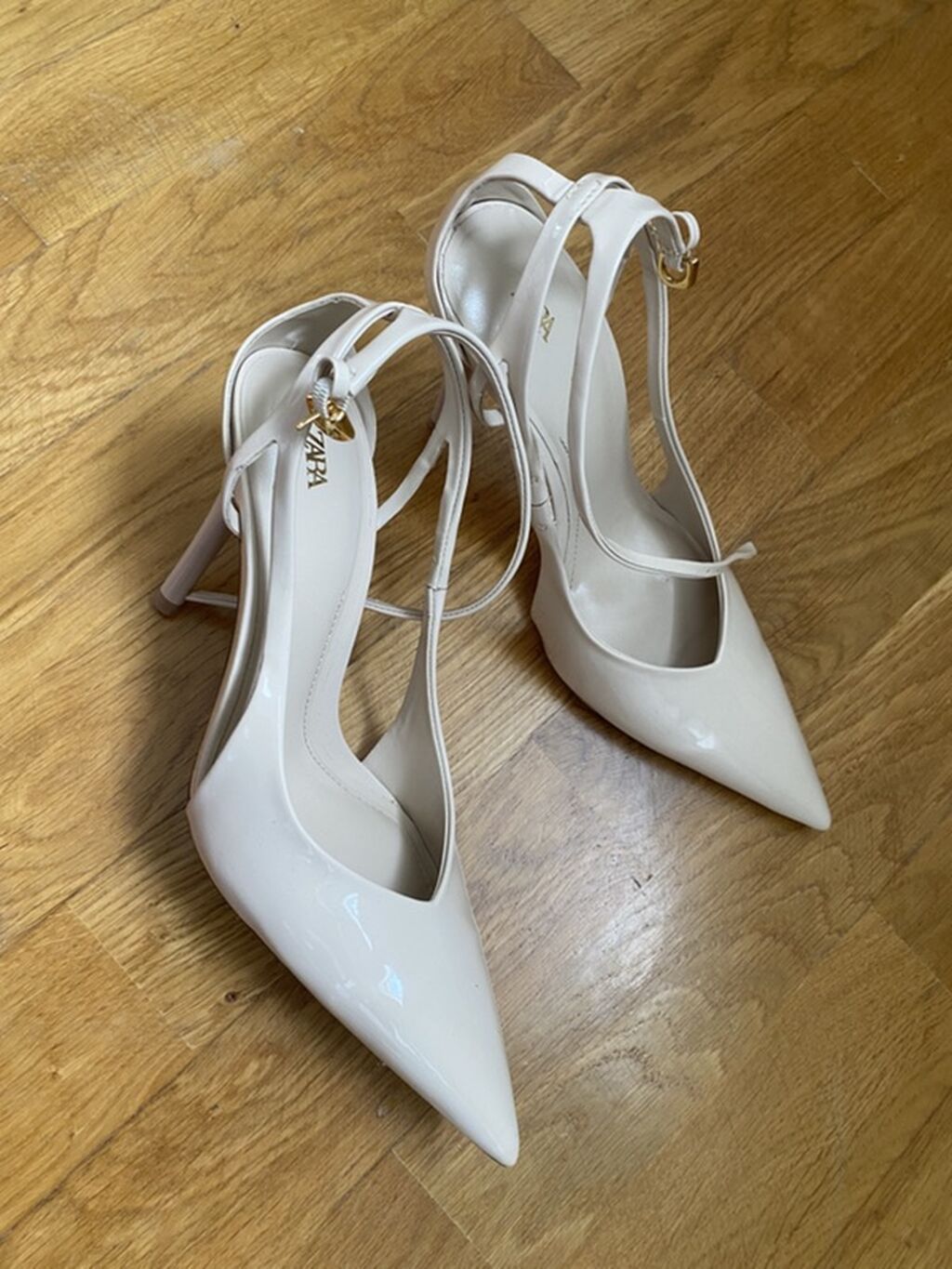 Zara qadın tuflisi - Model: İti burunlu, stiletto topuqlu - Rəng — Tufl, Bakı