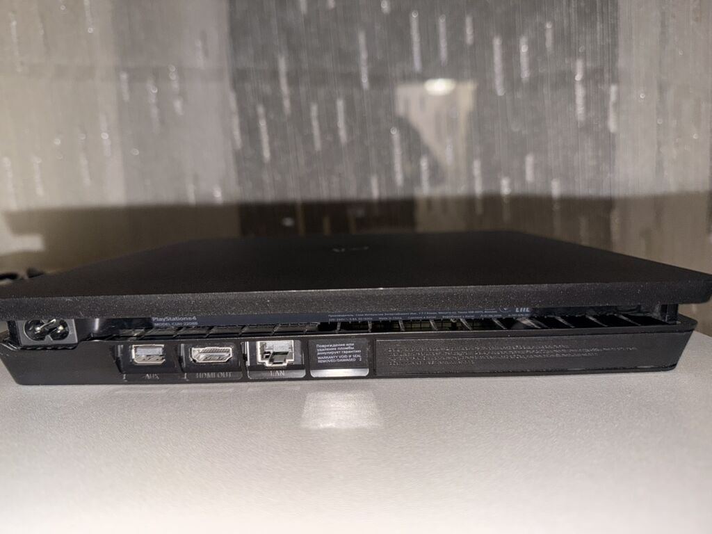 Salam. Sony PlayStation 4 Slim satılır. 500GB yaddaşı var. 2024-cü — Oyun konsolları, Bakı (2)