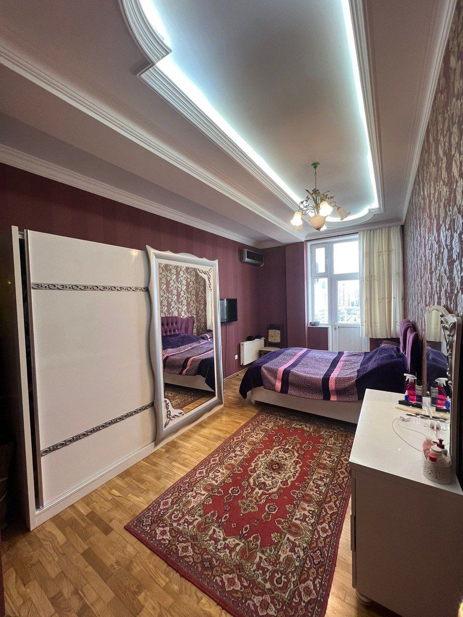 Satılır 4 otaqlı yeni tikili 200 m² — Mənzil, Bakı (11)