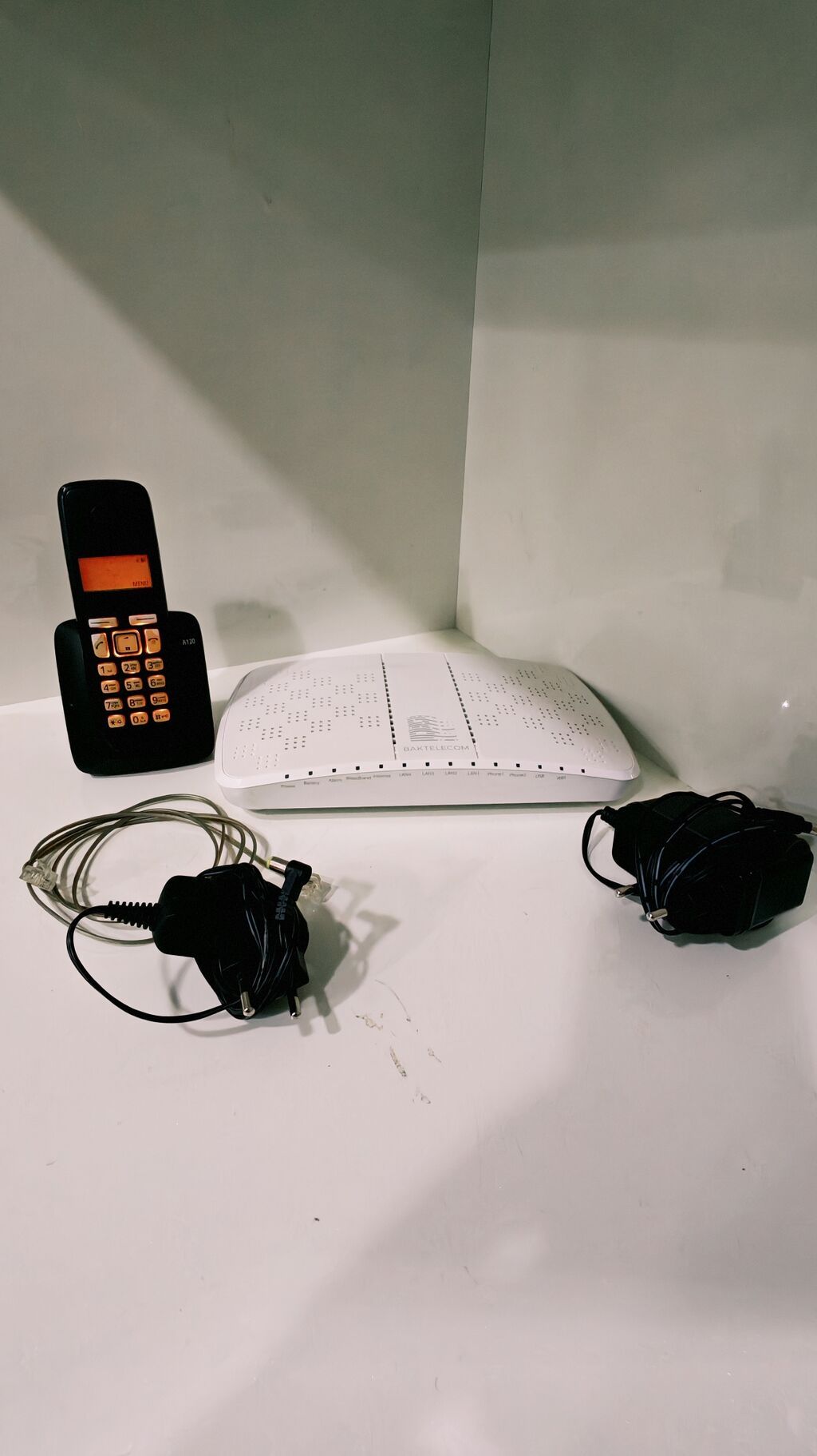 Dəst haldada satılır, tək-tək də qiymət fərqlidir. Telefon 40 Azn-ə — Şəbəkə və server avadanlığı, Bakı (2)