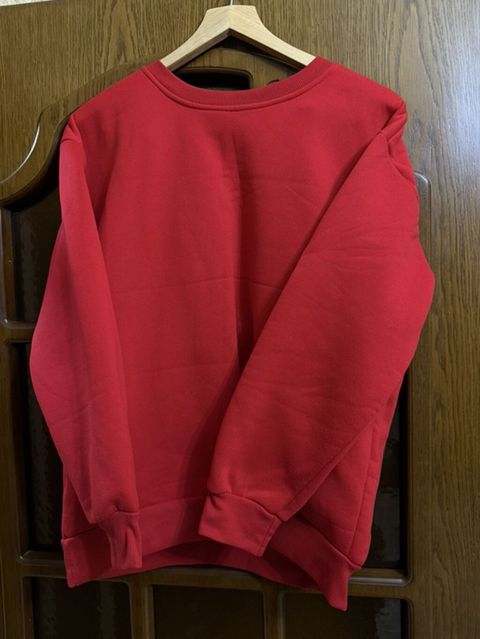 Qırmızı sweatshirt - Rəng: parlaq qırmızı, tək rəng (printsiz — Bakı