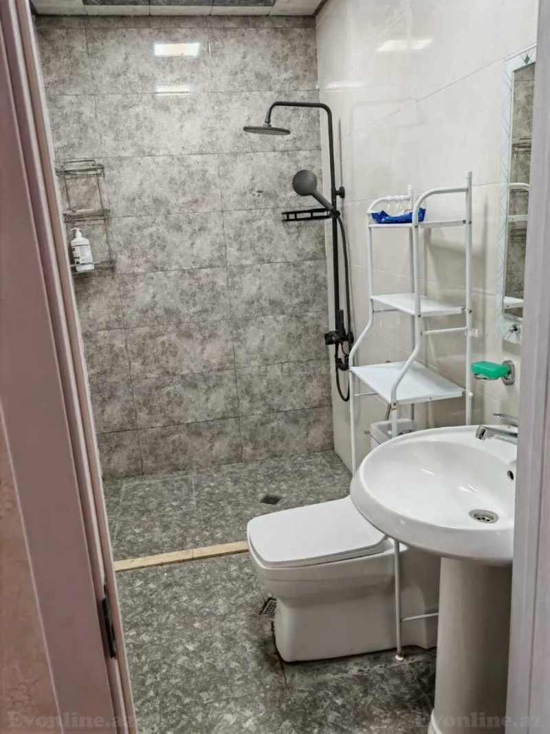 Satılır 3 otaqlı Mənzil Yeni tikili 125 m² Bakı, Yasamal r., Yeni Yasamal — Mənzil, Bakı (2)