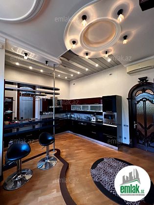 Satılır 10 otaqlı 1000 m² villa Qaraçuxur — Ev, villa (12)
