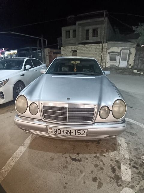 Mercedes E 200, 2.0 L, 1996 il, 481 000 km — Sumqayıt