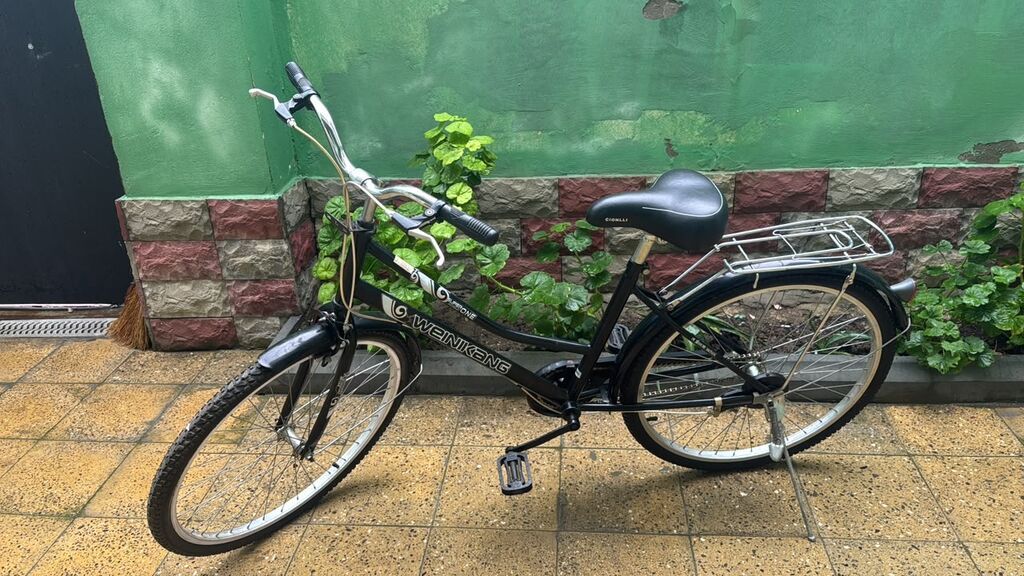 Yeni Şəhər velosipedi 26", sürətlərin sayı: 1, Ünvandan götürmə — Yol velosipedləri, Bakı (3)