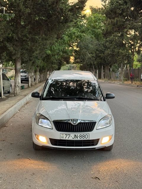 Skoda Roomster, 1.4 L, 2013 il, 360 000 km — Bakı