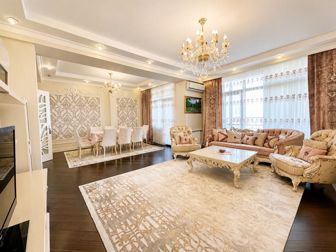 Satılır 4 otaqlı yeni tikili 240 m² — Mənzil, Bakı