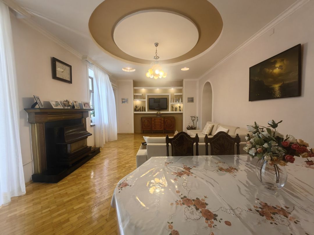 Satılır 3 otaqlı köhnə tikili 110 m² — Mənzil, Bakı (3)
