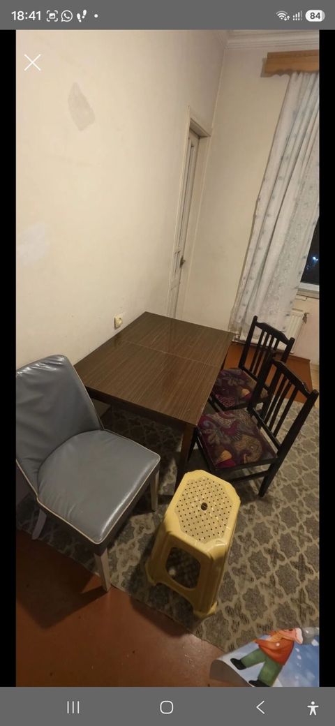 Balkon üçün, İşlənmiş, Açılan, Dördbucaq masa, 4 stul — Sumqayıt