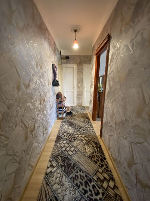 Satılır 2 otaqlı köhnə tikili 60 m² — Bakı