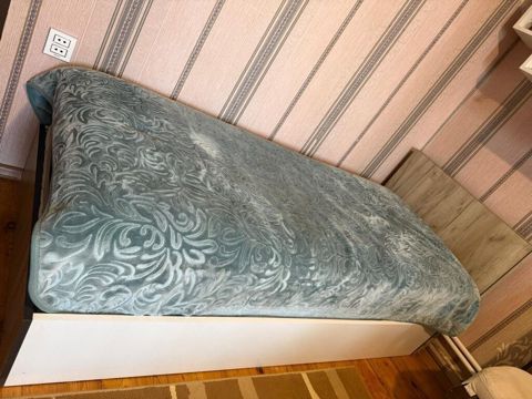 Tək nəfərlik çarpayı və döşək dəsti - Ölçü: təxmini 90×200 sm tək — Bakı