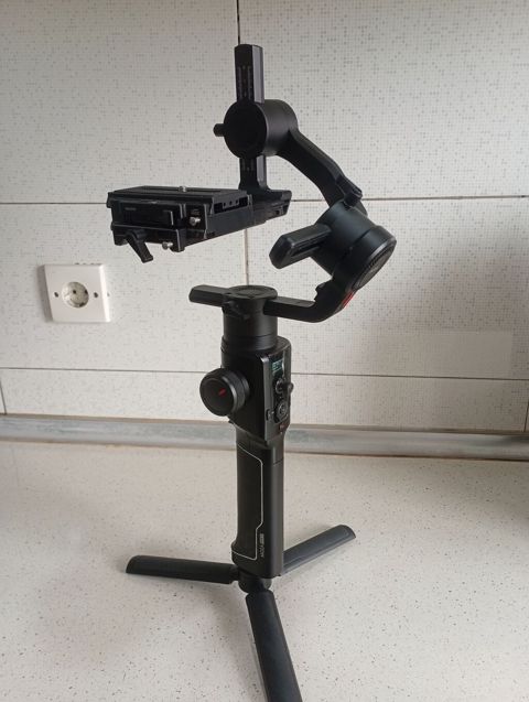 Moza AirCross 2 üçoxlu kamera stabilizatoru - Markalı model: Moza — Digah