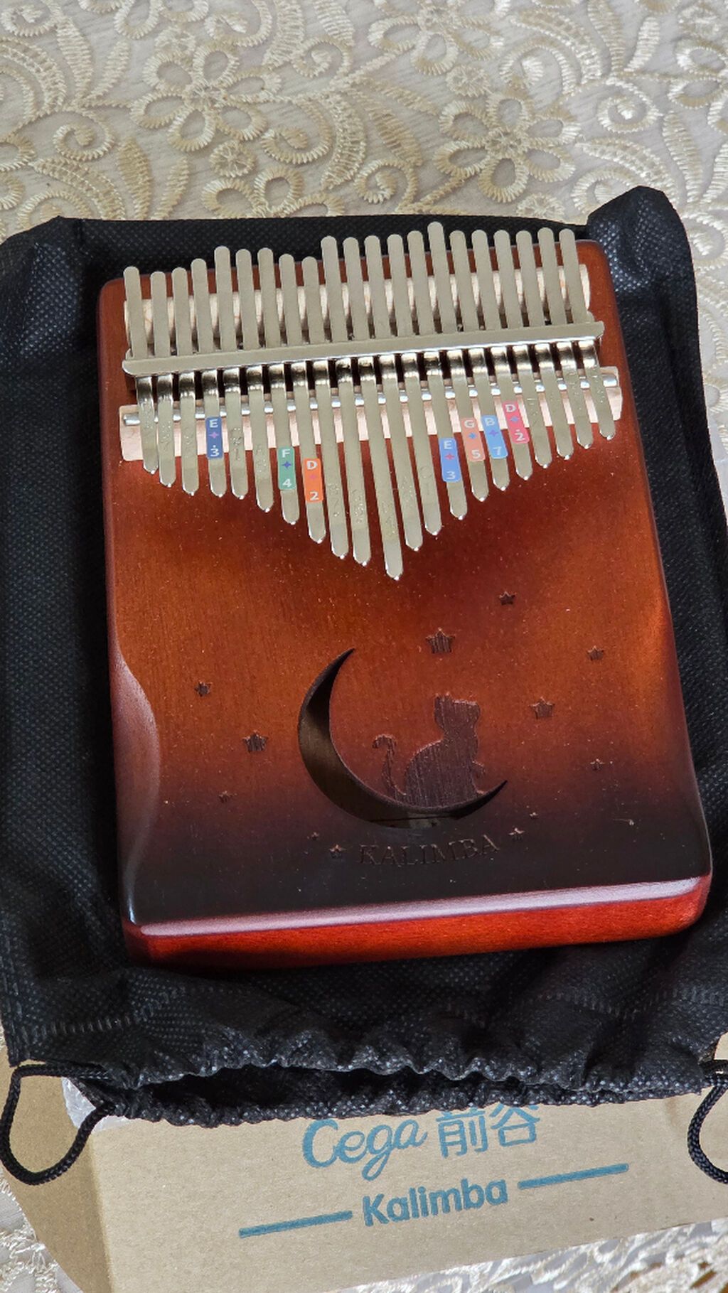 Kalimba Müziği ve az bilinen müsiki enstrumentleri keşf etmesini — Taqıldayan alətlər, Bakı (5)