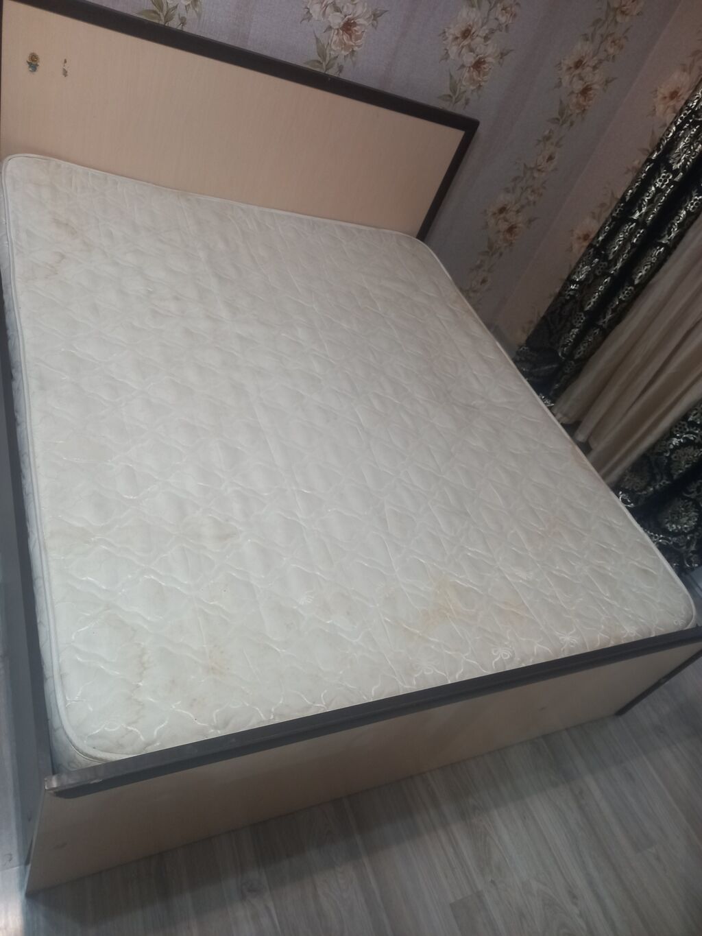 Salam yataq dest sekilde nece var heledir riyal alan gelib baxib — Yataq otağı mobilya dəstləri, Sumqayıt (8)