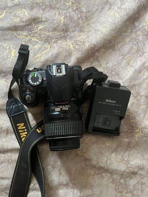 Nikon Dslr fotoaparat dəsti - Model: Nikon D3100 (gövdə üzərində — Bakı