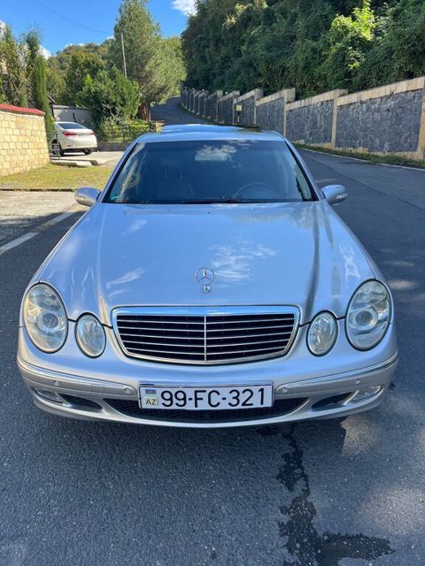 Mercedes E 240, 2.6 L, 2004 il, 300 000 km — Balakən