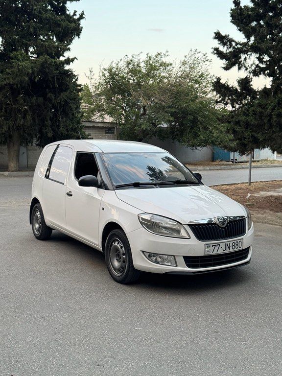 Skoda Roomster, 1.4 L, 2013 il, 360 000 km — Avtomobillər, Bakı (8)
