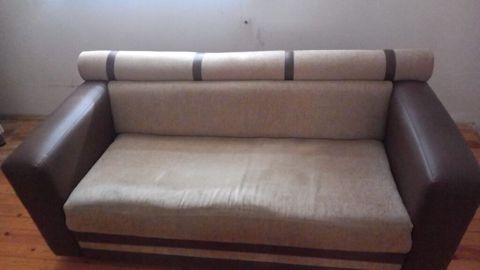 Divan 70 azn satılır qiymət sondur Alan gəlib özü aparmalıdır — Bakı