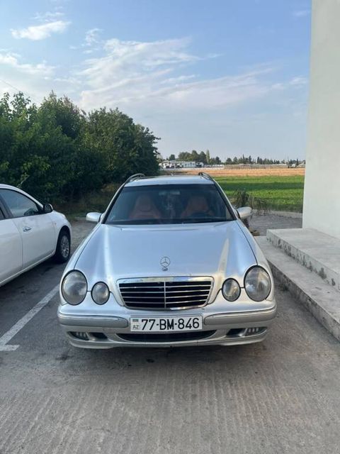 Mercedes E 270, 2.7 L, 2001 il, 600 150 km — Bərdə