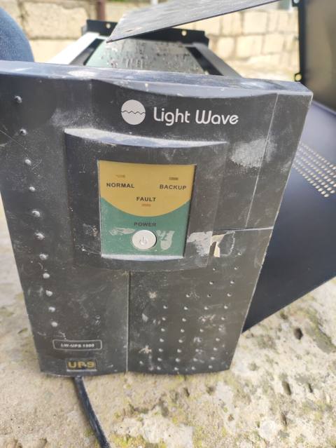 Light Wave Lw-ups 1500 UPS (fasiləsiz enerji təchizatı) Batareya — 50 ₼ · Pirəkəşkül · UPS Light Wave Lw-ups 1500 UPS (fasiləsiz enerji təchizatı) Batareya — Pirəkəşkül