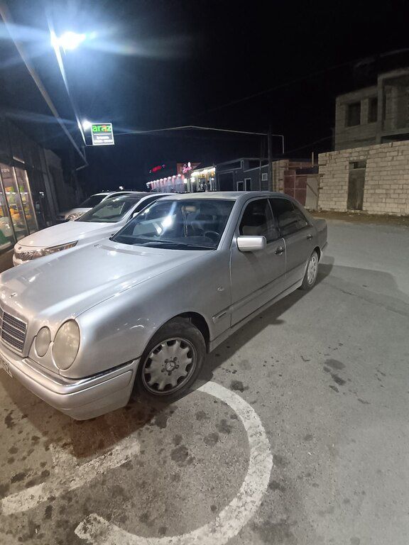 Mercedes E 200, 2.0 L, 1996 il, 481 000 km 90-GN-152 — Avtomobillər, Sumqayıt (2)
