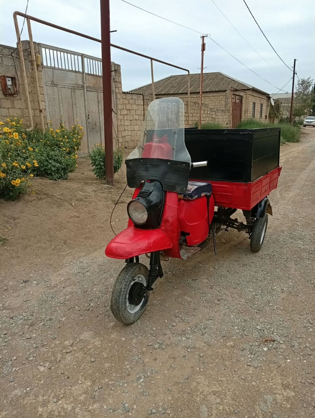 Yükdaşıma üçün üçtəkərli motosiklet - Güclü və praktik yük bölməsi — Motosikletlər, Digah (2)