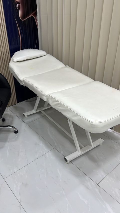 kusetka 80 manata satilir 200 e alinib.salon bağlanır Deye — Bakı