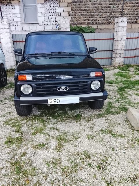 Lada (VAZ) Niva, 1.7 L, 2011 il, 250 000 km — Astara