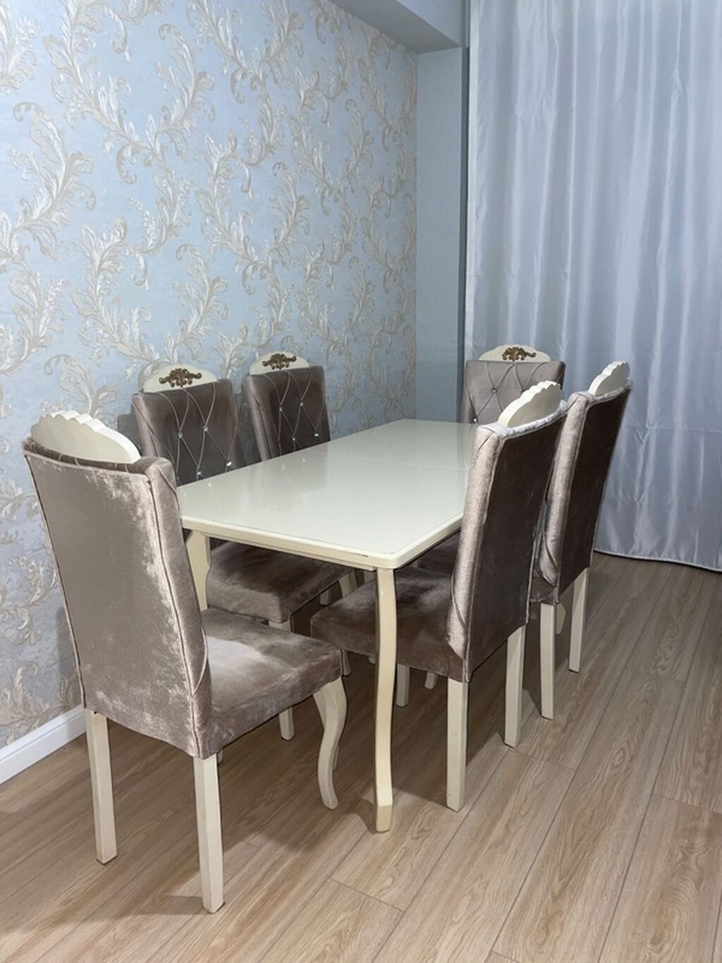 Qonaq otağı üçün, İşlənmiş, Açılan, Dördbucaq masa, 6 stul — Masalar və stullar, Sumqayıt (4)