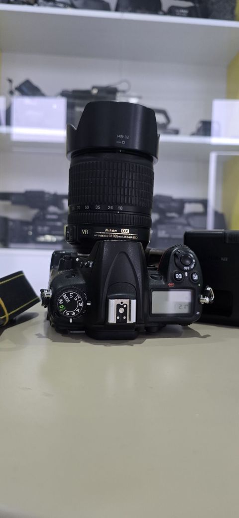Nikon D7000/18-105 abiyektiflə + Qrip adaptr,batareka remen — Şəki