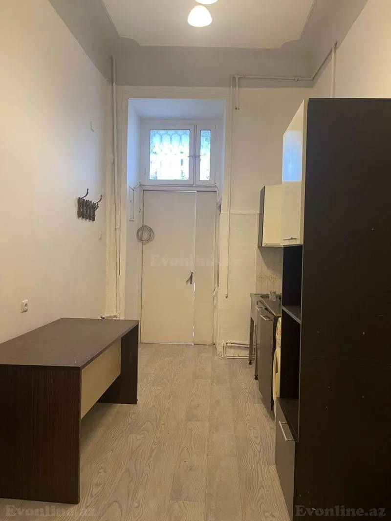 Kirayə verilir 1 otaqlı Mənzil Köhnə tikili 46 m² Bakı, Nəsimi r — Mənzil, Bakı (4)