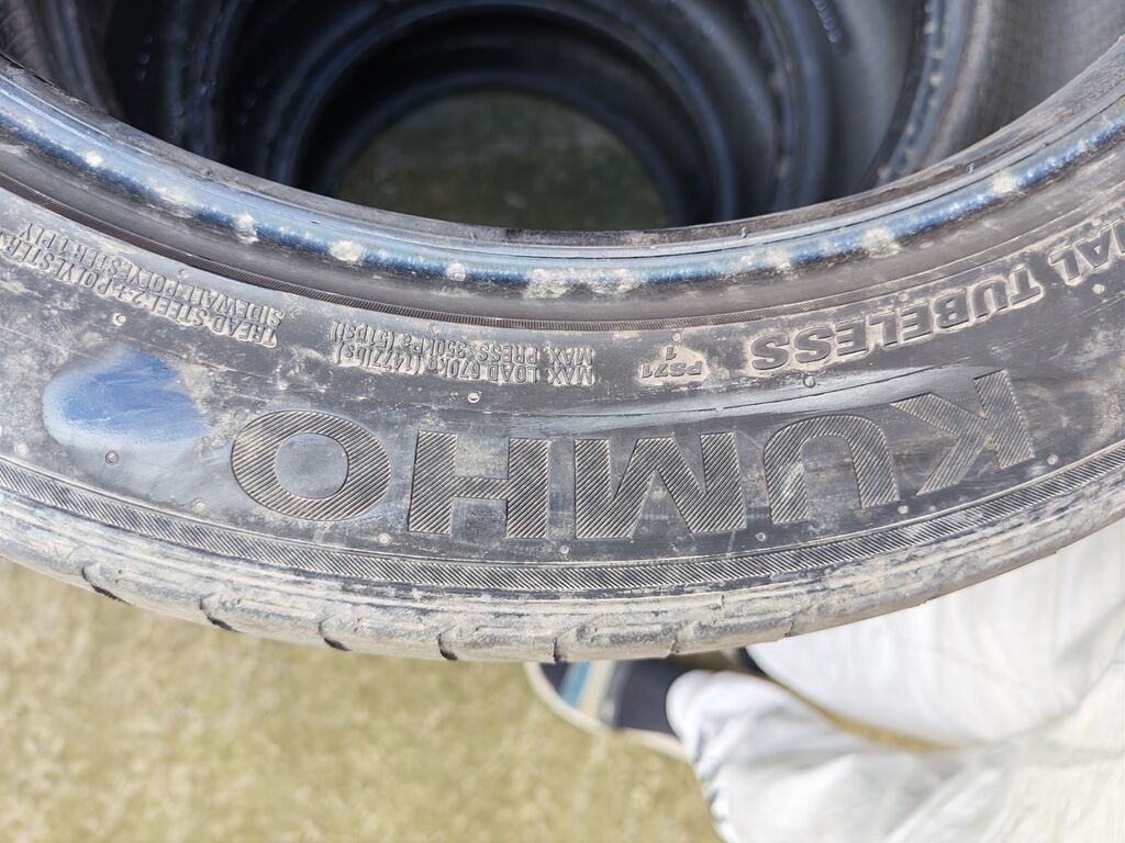 Kumho avtomobil şinləri dəsti - Ölçü: 235/45 ZR17 - Yük/sürət — Şinlər, Gəncə (3)