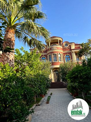 Satılır 10 otaqlı 1000 m² villa Qaraçuxur — Ev, villa