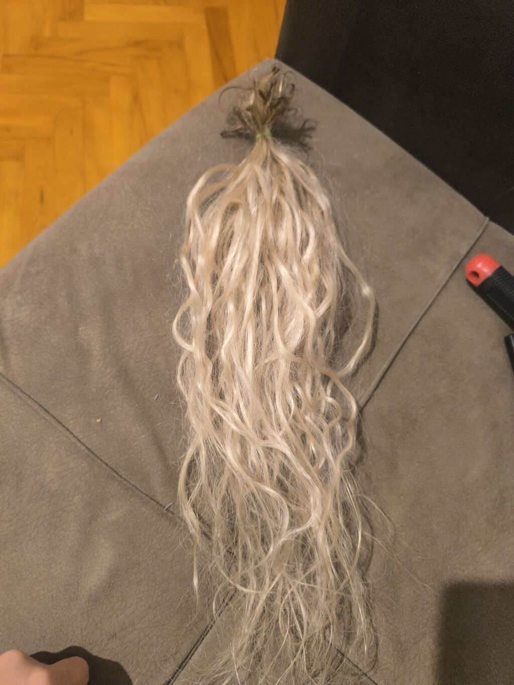 Qaynaqdan sokulmus 50 eded sac. Uzunlugu 50 sm — Şəxsi əşyalar, Bakı (2)