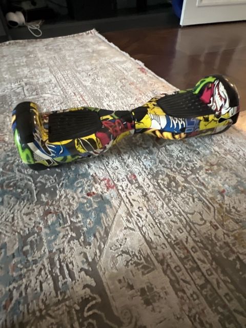 Təzə surulməmis adaptiri təzə Graffiti dizaynlı hoverboard (özünü — Bakı